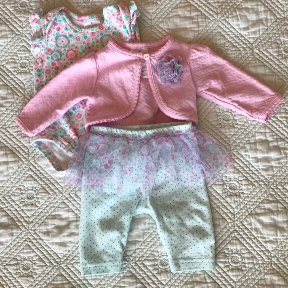 Laura Ashely 3 piece outfit (0-3 M)